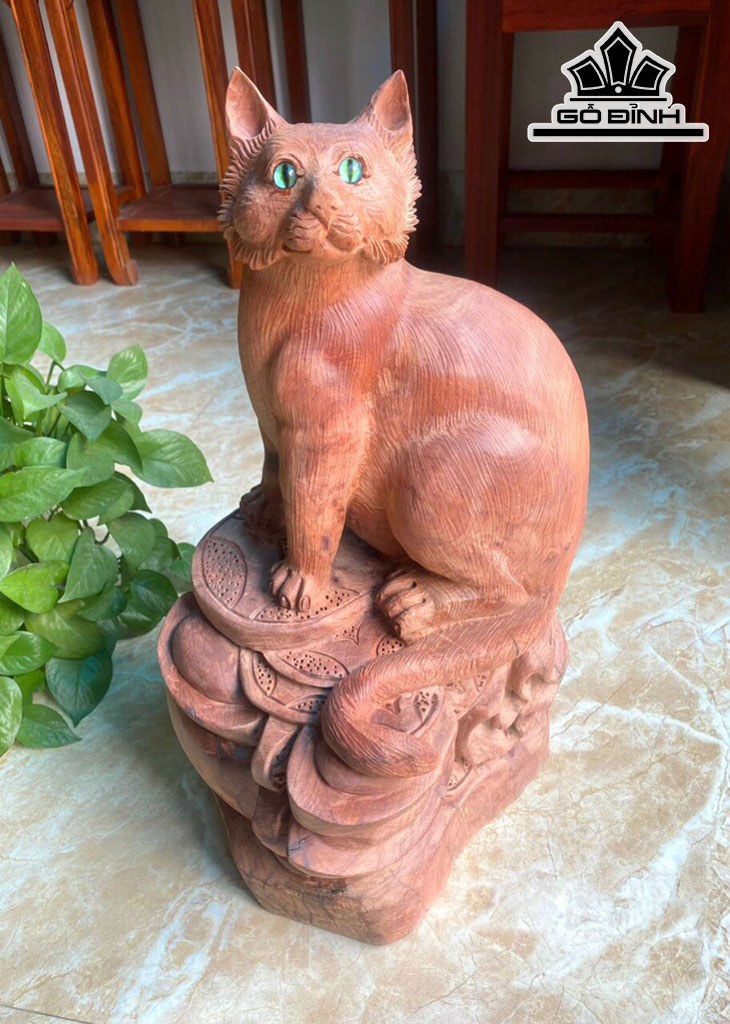 Tượng Mèo Gỗ Hương Cao 52 Ngang 29 Sâu 28 (cm)