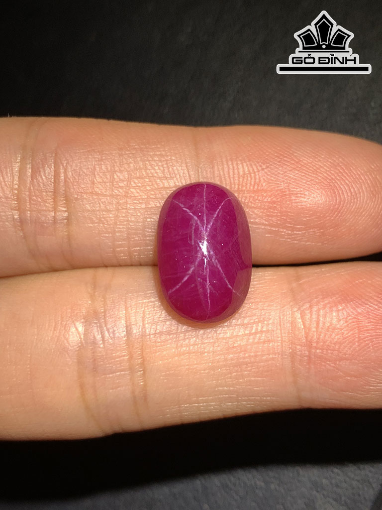 Viên Đá Ruby Sao Cao 13,6 Ngang 9 Sâu 6 (mm) 8,18cts