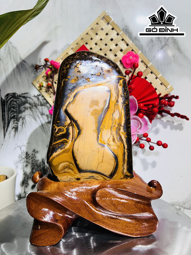 Tác Phẩm Đá  Thạch Ah Mắt Hổ Cao 28,5 Ngang 20 (cm) 5,1kg