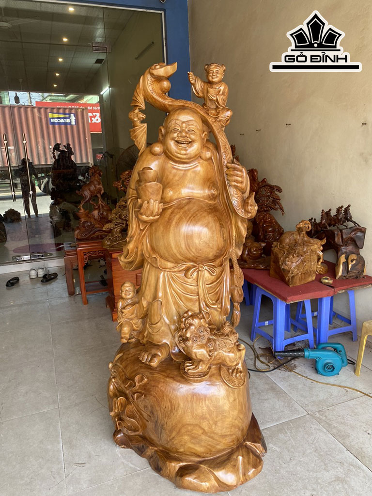 Tượng Phật Di Lặc Vác Gậy Như Ý Gỗ Ngọc Am Cao 170 Ngang 80 Sâu 60 (cm)