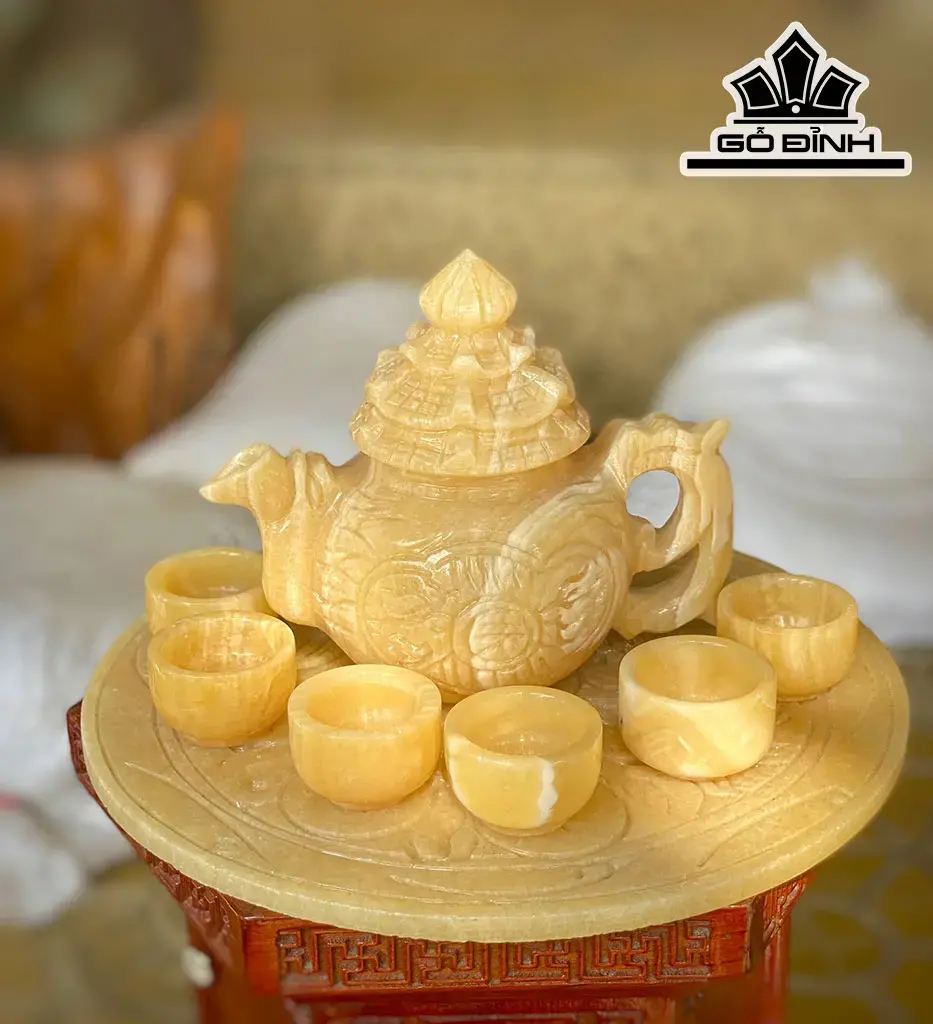 Bộ Ấm Chén Chạm Rồng Đá Ngọc Hoàng Long
