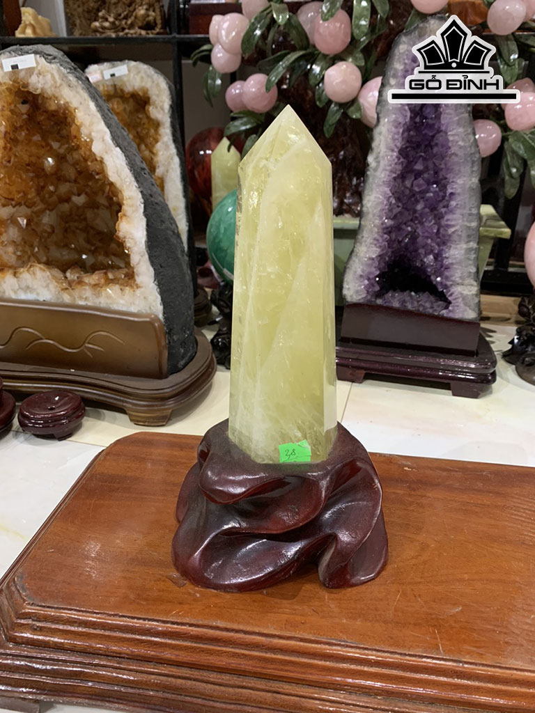 Trụ Đá Thạch Anh Vàng Cao 23 Ngang 17,3 (cm) 2,8kg