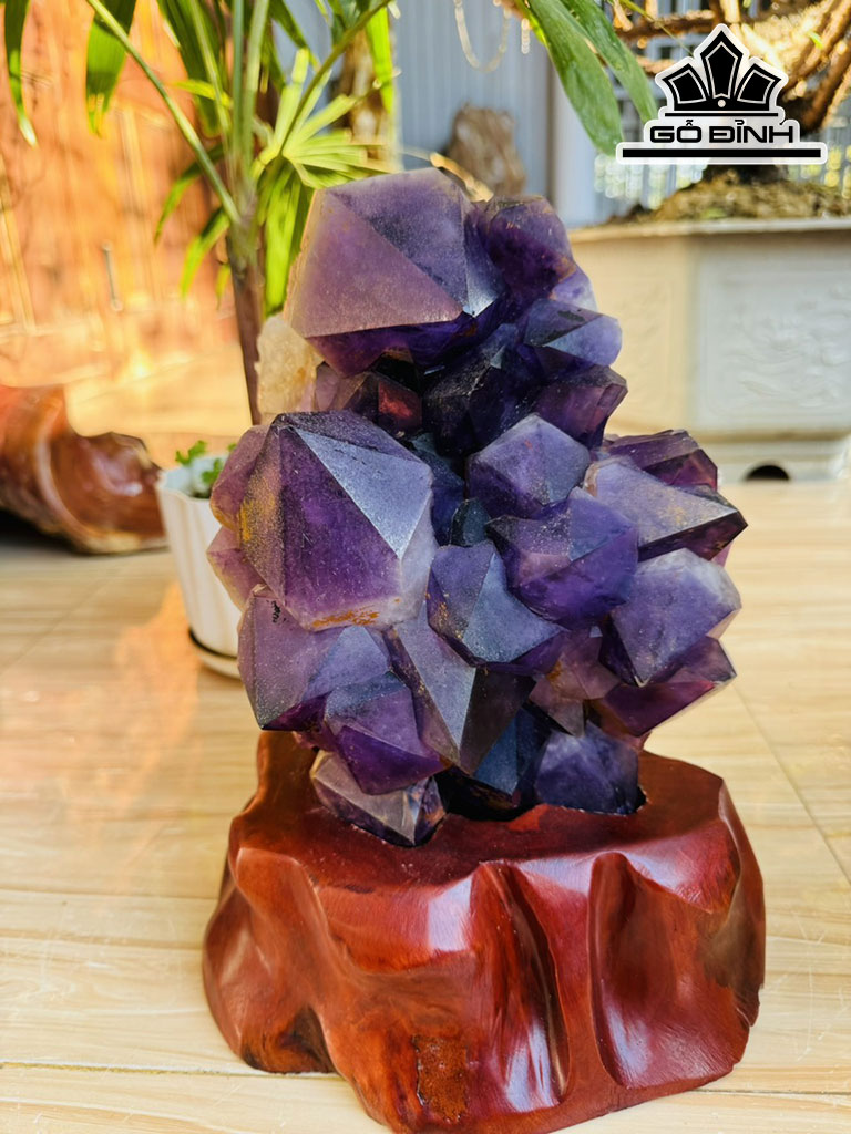 Tinh Thể Đá Thạch Anh Tím Cao 30 Ngang 17 (cm)  7,8kg