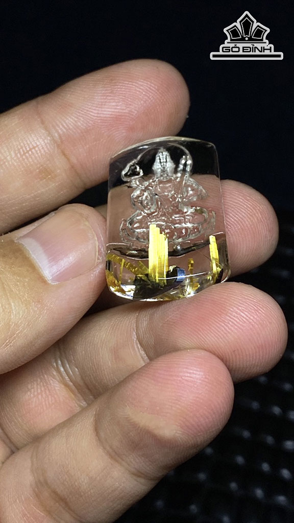 Hư Không Tạng Bồ Tát Đá Thạch Anh Tóc Vàng Cao 30,6 Ngang 18,9 Sâu 7,8 (mm) 7,9g