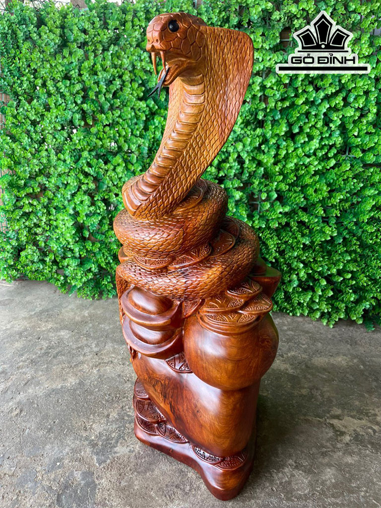 Tượng Rắn Phong Thủy Gỗ Hương Cao 66 Ngang 47 Sâu 25 (cm)