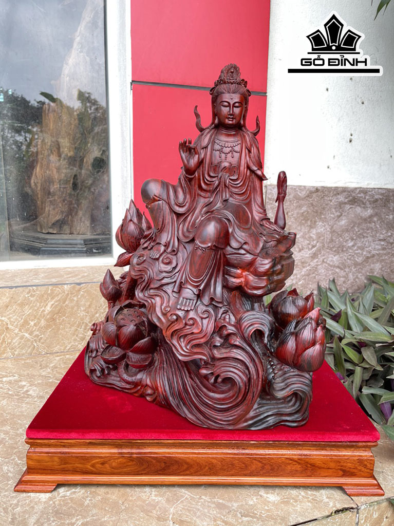 Quan Âm Bồ Tát Gỗ Trắc Cao Cả Kỷ 56 Ngang 40 Sâu 25 (cm)