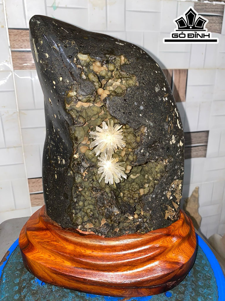 Bông Hoa Ưu Đàm Đá Trầm Tích Cao 29 (cm) 6kg