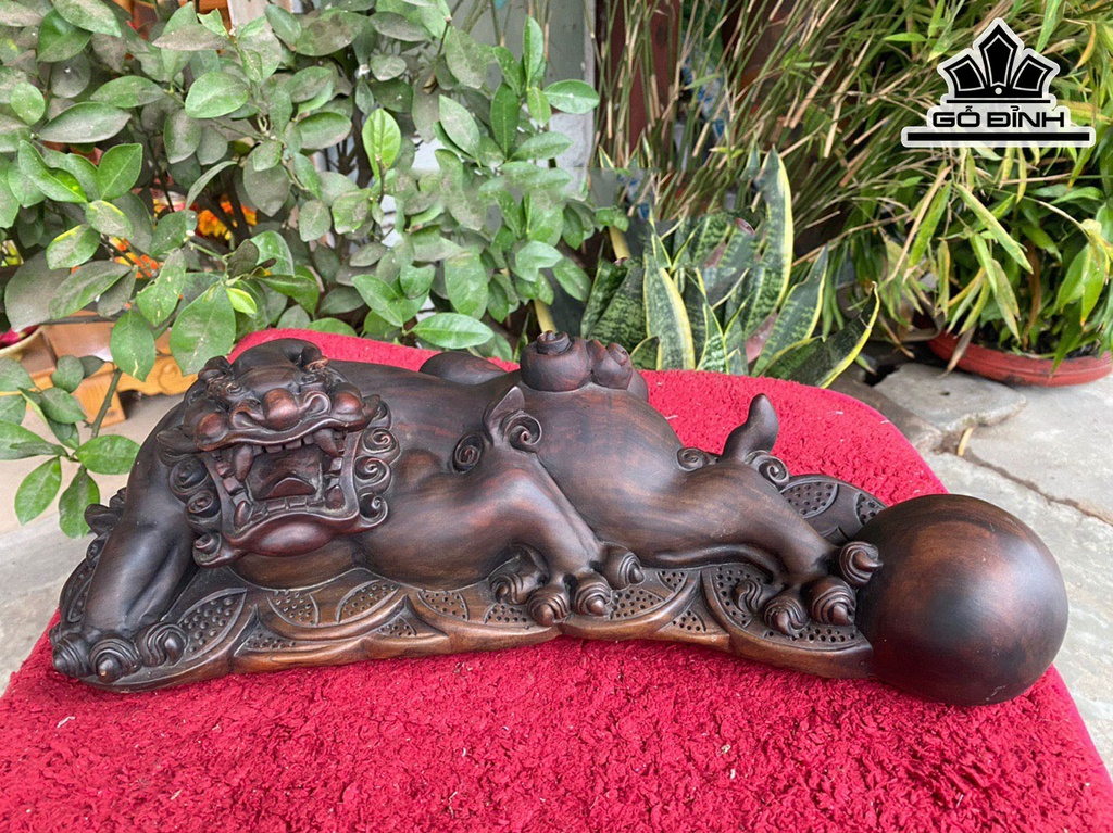 Tượng Nghê Tài Lộc Gỗ Trắc Cao 11 Ngang 38 Sâu 18 (cm)