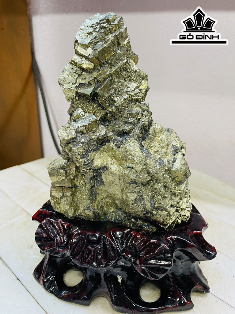 Vàng Găm Tinh Thể Đá Pyrite Cao 20 Ngang 12 (cm) 2,5kg