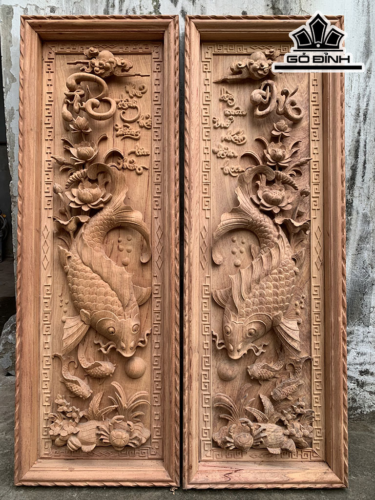 Tranh Lý Ngư Vọng Nguyệt Gỗ Hương Kích Thước 47x137x8 (cm)