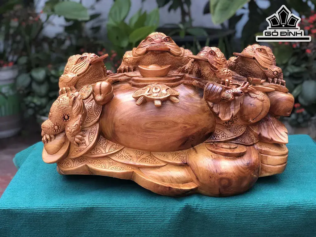 Tượng Ngũ Cóc Gỗ Hương Cao 38 Ngang 63 Sâu 38 (cm)