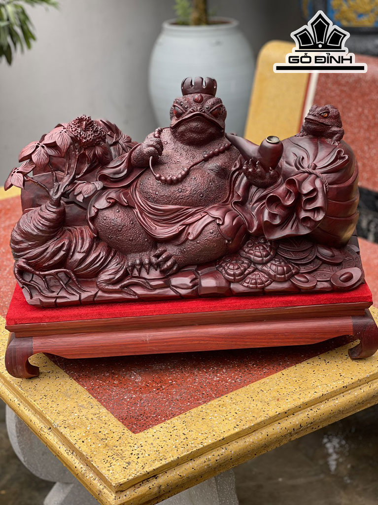 Cụ Tổng Cóc Gỗ Tử Đàn Cao 30 Ngang 50 Sâu 25 (cm)
