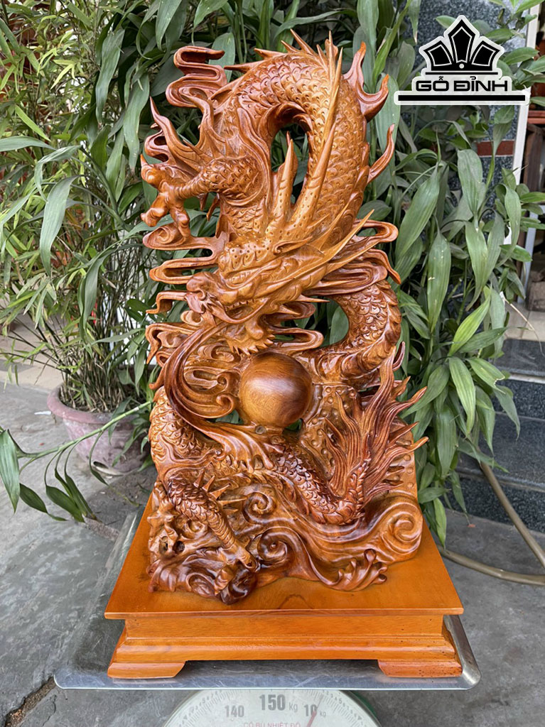 Tượng Nhất Long Nhả Ngọc Gỗ Hương Cao 62 Ngang 35 Sâu 22 (cm)