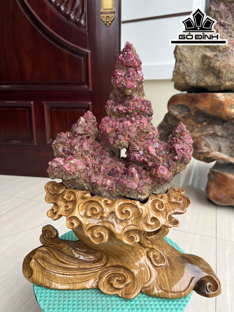 Cây Tinh Thể Spinel Lục Yên Cao 40 (cm) 5,5kg