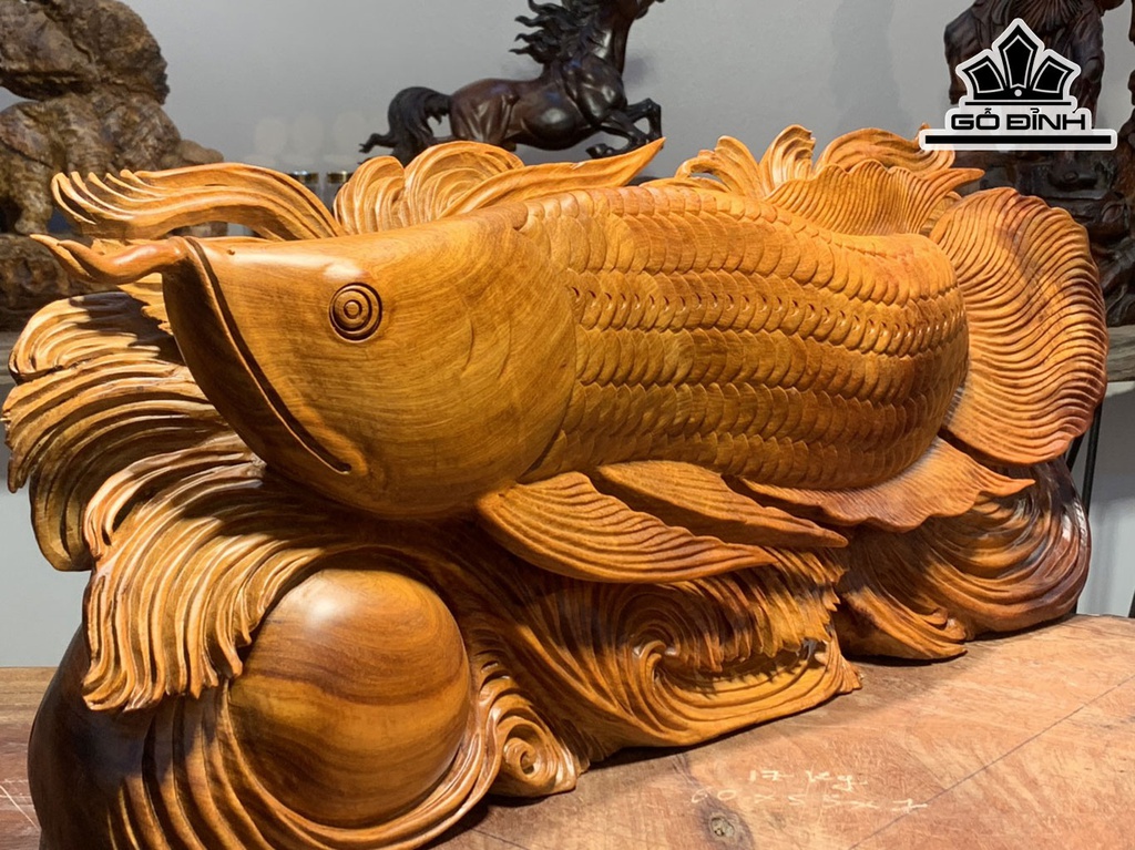 Tượng Cá Kim Long Gỗ Hương Cao 28 Ngang 68 Sâu 12 (cm)