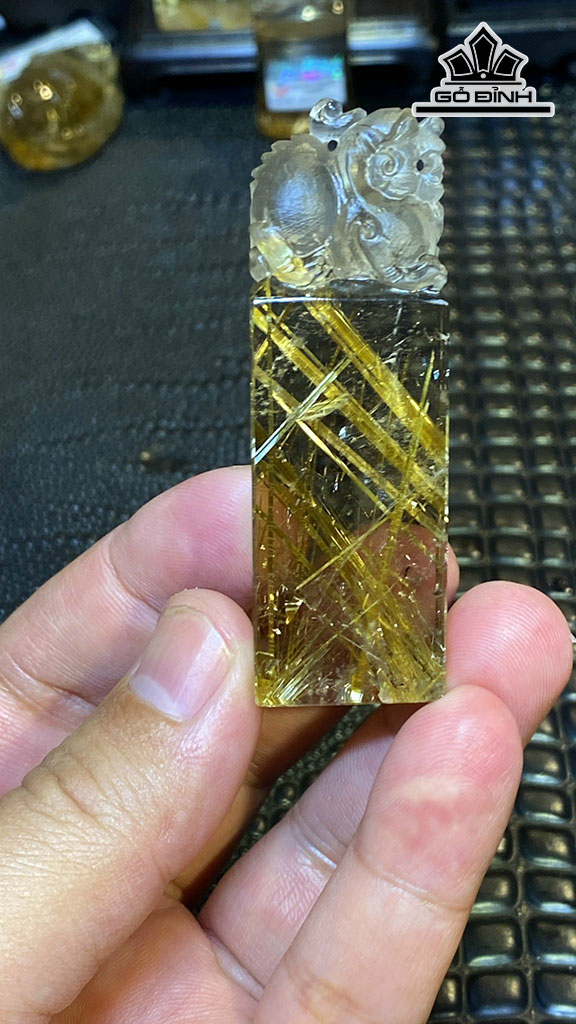 Ấn Tỳ Hưu Đá Thạch Anh Tóc Vàng Cao 66 Ngang 21 Sâu 15,6 (mm) 50,6g