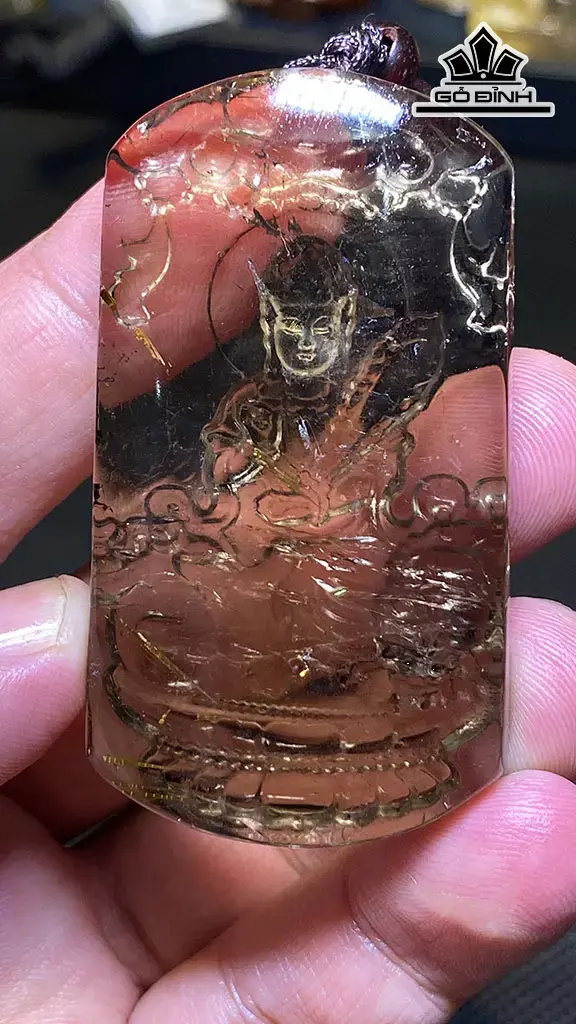 Mặt Dây Chuyền Văn Thù Bồ Tát Đá Thạch Anh Tóc Vàng Cao 60 Ngang 33,6 Sâu 13,5 (mm) 50g