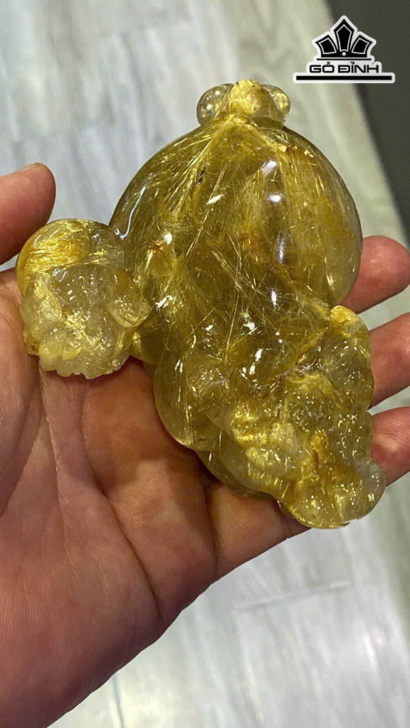 Tác Phẩm Tỳ Hưu Mẫu Tử Đá Thạch Anh Tóc Vàng Cao 107 Ngang 78 Sâu 46 (mm) 390,89g