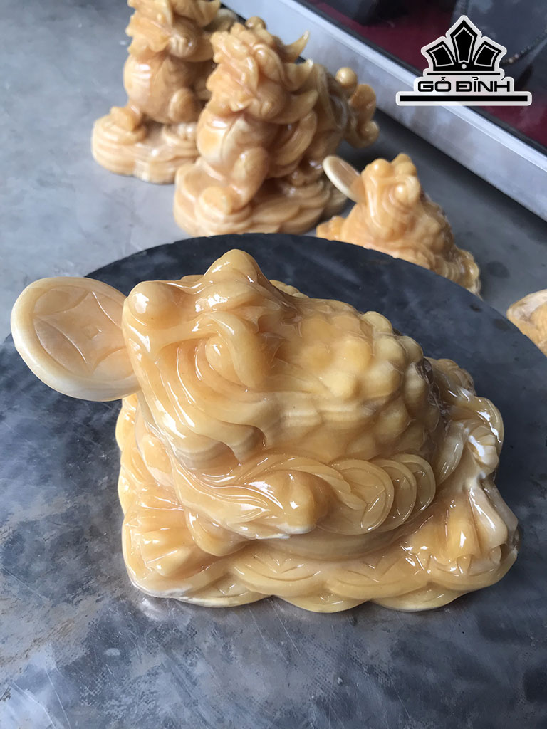 Cụ Thiềm Thừ Đá Ngọc Hoàng Long Cao 16 Ngang 22 (cm) 6,2kg