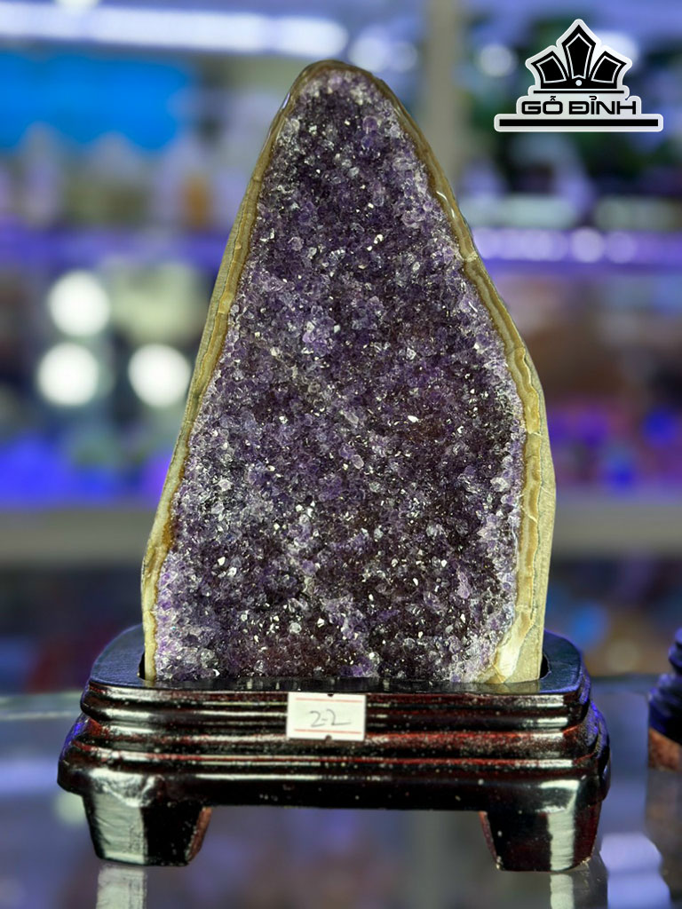 Hốc Thạch Anh Tím Cao 23 Ngang 19 (cm) 2,2kg