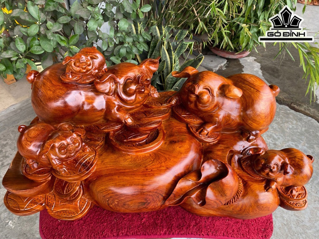 Tượng Gia Đình Heo Gỗ Hương Cao 27 Ngang 62 Sâu 36 (cm)
