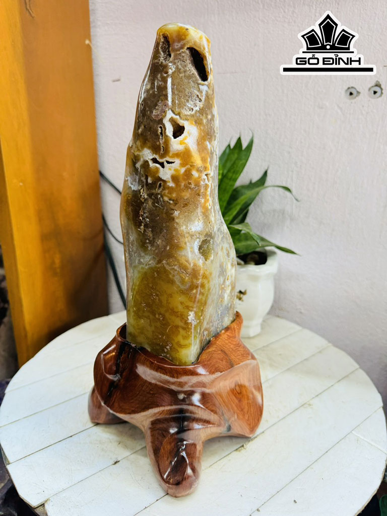 Tác Phẩm Đá Mã Não Can Thạch Cao 34 Ngang 10 (cm) 2,6kg