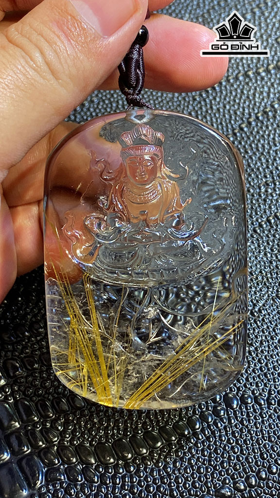 Mặt Dây Chuyền Quan Âm Đá Thạch Anh Tóc Vàng Cao 70 Ngang 47 Sâu 14,8 (mm) 93g