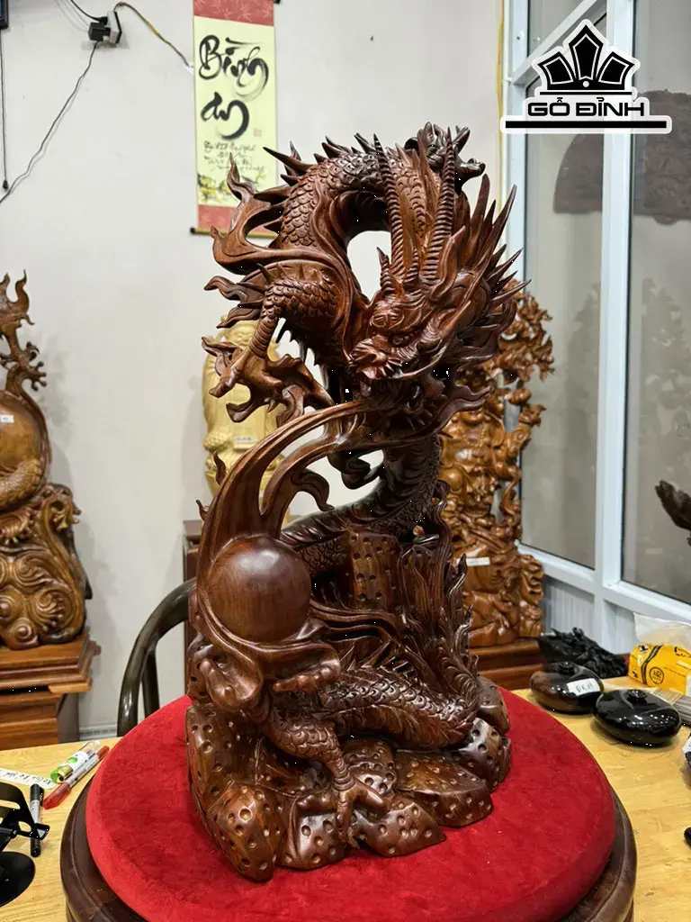 Tượng Rồng ( Nhất Long Nhả Ngọc ) Gỗ Hương Cao 66 Ngang 33 Sâu 21 (cm)