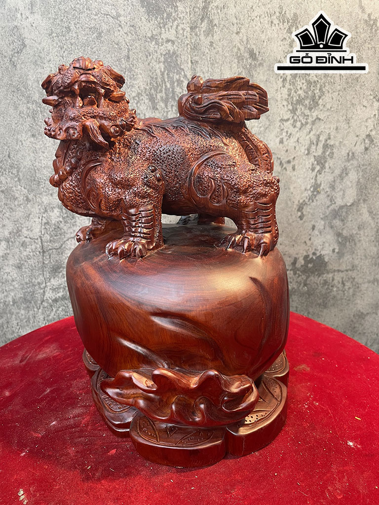 Tượng Nhất Nghê Gỗ Tử Đàn Cao 30 Ngang 20 Sâu 20 (cm)