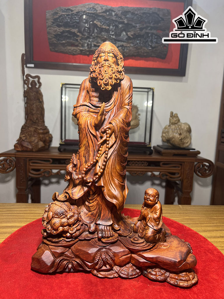 Tượng Đạt Ma Sư Tổ Gỗ Sưa Cao 42 Ngang 30 Sâu 2 (cm)