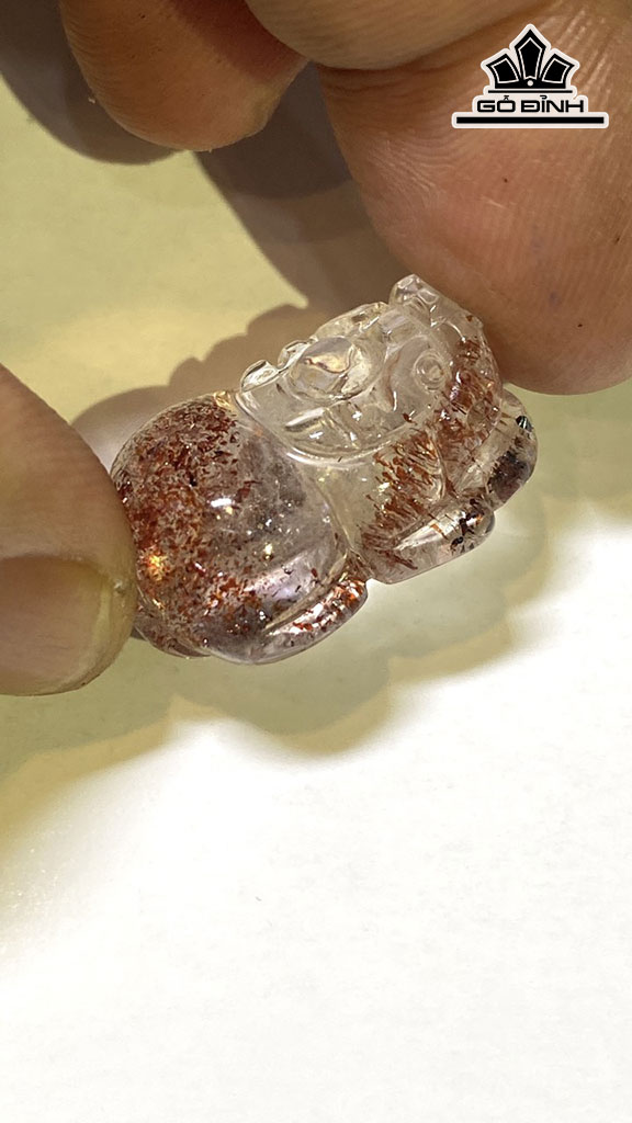 Mặt Dây Chuyền Tỳ Hưu Đá Thạch Anh Tóc Dâu Tây Cao 25 Ngang 16,5 Sâu 11,8 (mm) 7,8g