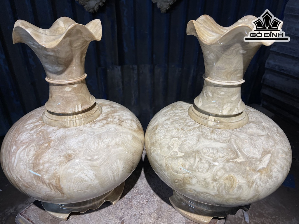 Cặp Bình Củ Tỏi Gỗ Nu Nghiến Cao 42 Đường Kính 29 (cm)