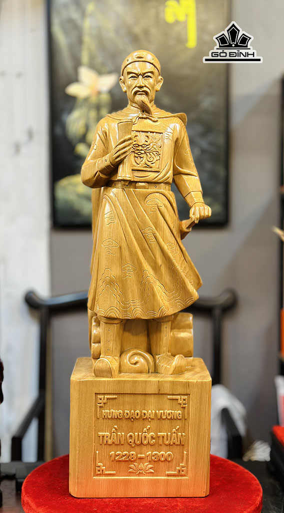 Tượng Trần Quốc Tuấn Gỗ Ngọc Am Cao 81 Ngang 25 Sâu 20 (cm)