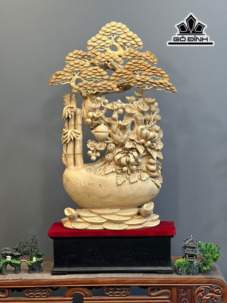 Cây Tùng Bốn Mùa Phú Quý Gỗ Ngọc Am Cao Cả Kỷ 110 Riêng Kỷ 19 Ngang 55 Sâu 20 (cm)