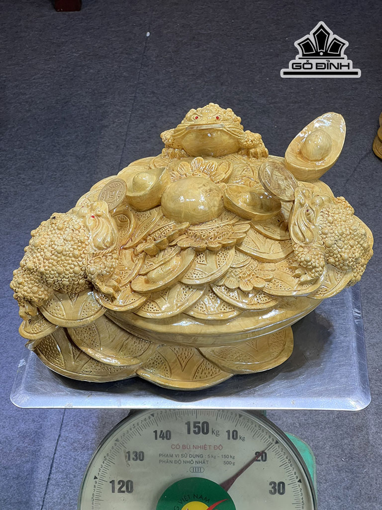 Tượng Tam Cóc Ngậm Tiền Gỗ Nu Kháo Cao 23 Ngang 50 Sâu 40 (cm)