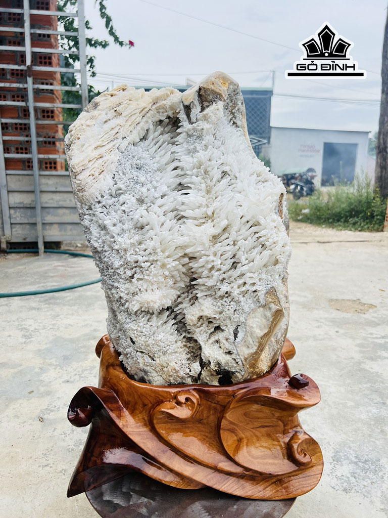 Bông Hoa Ưu Đàm Đá Trầm Tích Cao 62 Ngang 40 (cm) 48kg