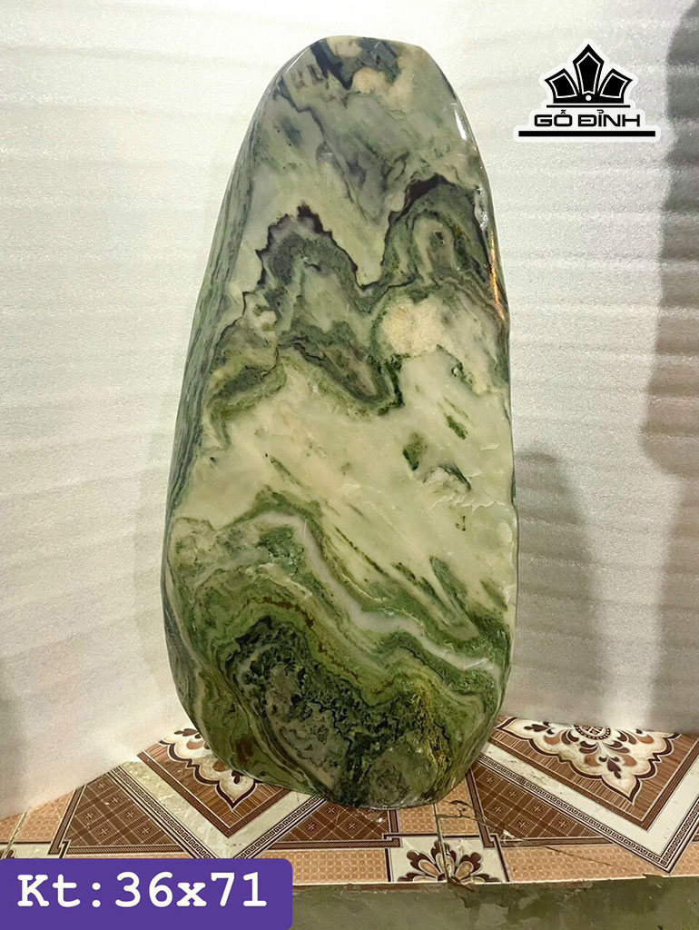 Tác Phẩm Đá Serpentine Cao 36 Ngang 71 (cm)