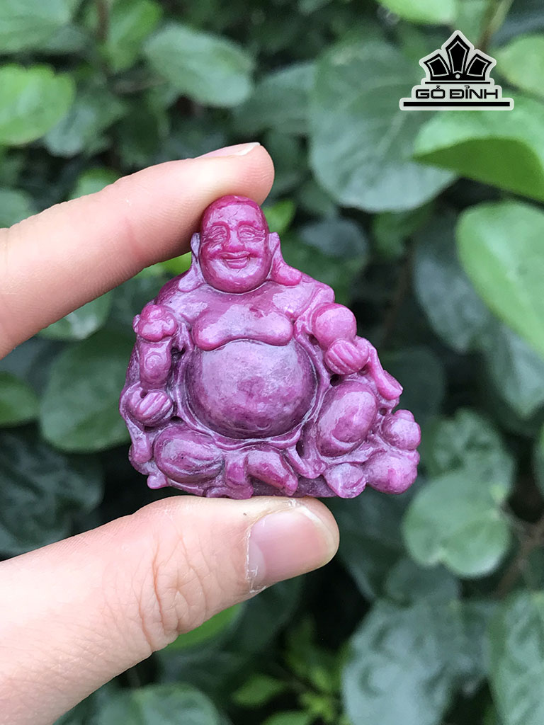 Di Lặc Đá Ruby Cao 4,5 Ngang 4,3 Sâu 1,1 (cm) 168,5cts