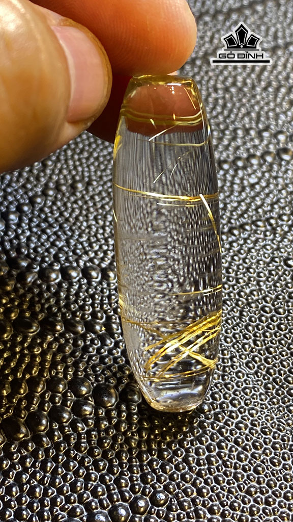 Lu Thống Đá Thạch Anh Tóc Vàng Cao 51 Ngang 15,5 (mm) 21,5g