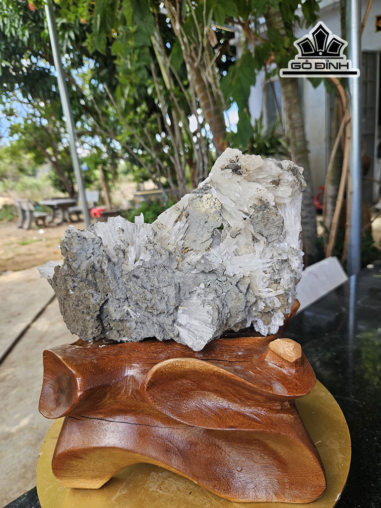 Bông Hoa Ưu Đàm Đá Trầm Tích Cao 25 Ngang 20 (cm) 5kg