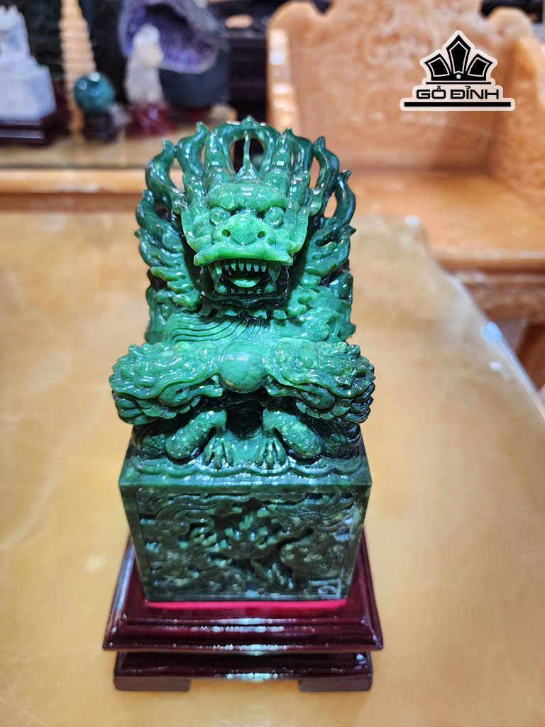 Ấn Rồng Cửu Long Đá Ngọc Bích (Nephrite Jade) Cao 10 Ngang 10 Sâu 20 (cm) 4,5kg