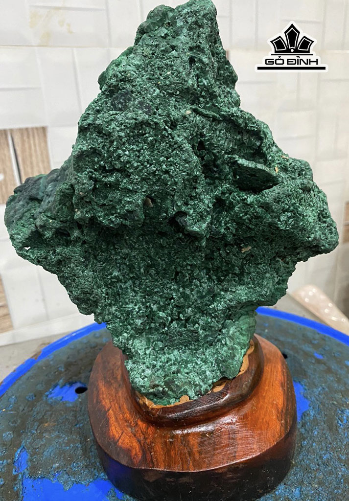 Tác Phẩm Đá Malachite Cao 17 (cm) 1,4kg