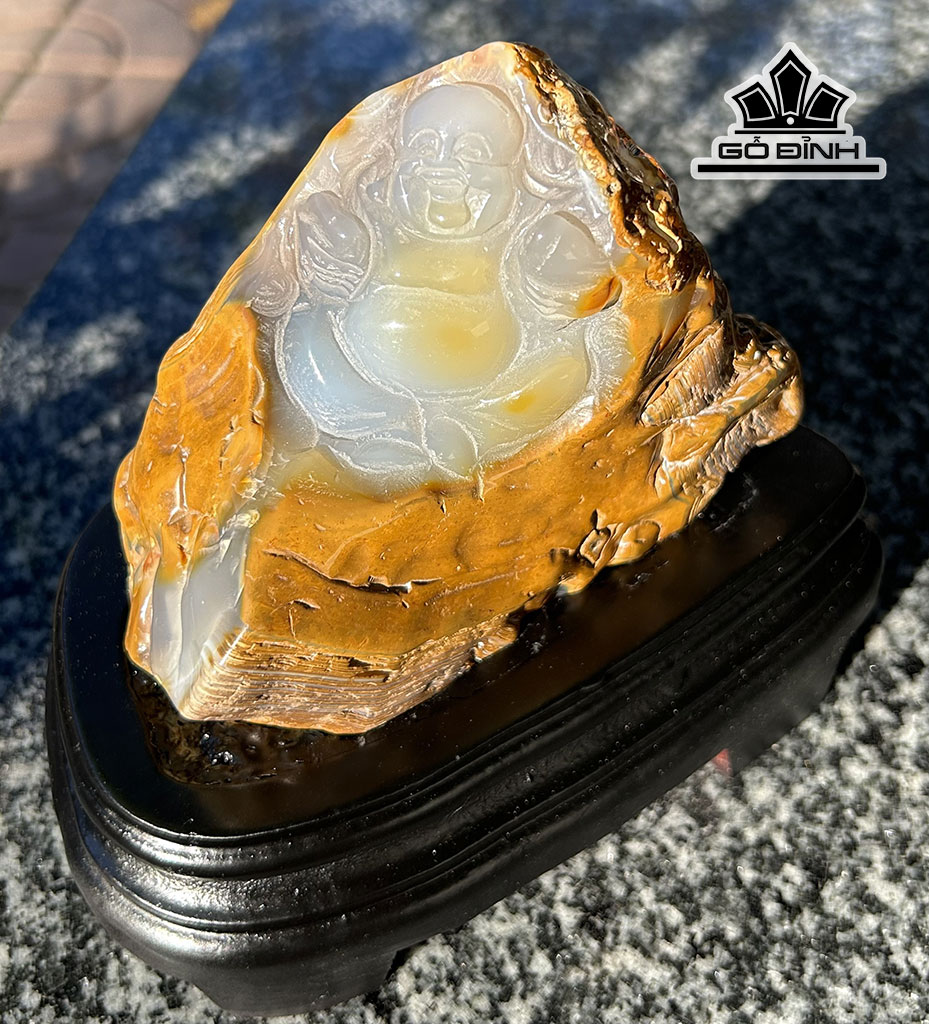 Tác Phẩm Di Lặc Đá Mã Não Cao 13 Ngang 15 (cm) 822g Riêng Đá Nặng 576g