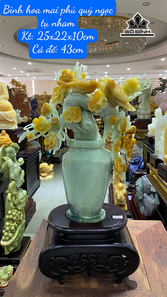 Tác Phẩm Bình Hoa Mai Phú Quý Đá Serpentine Cao 43 Ngang 22 Sâu 10 Riêng Đá Cao 25 (cm)