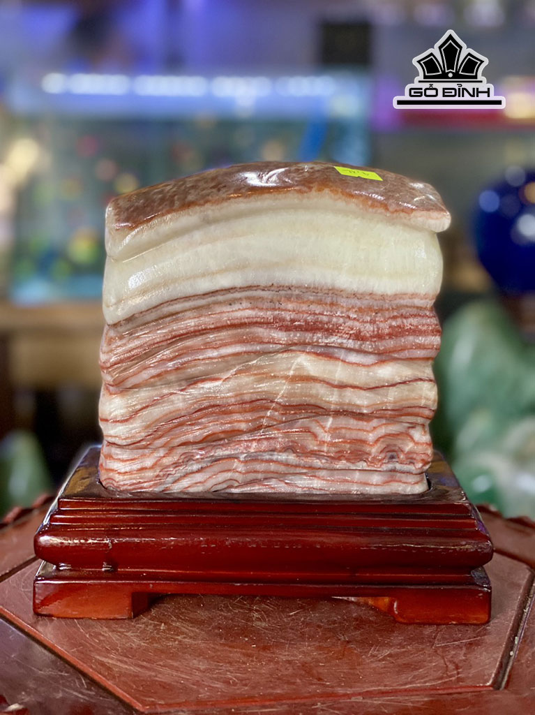 Tác Phẩm Đá Thịt Heo (Canxit) Cao 19 Ngang 14 (cm) 4,12kg