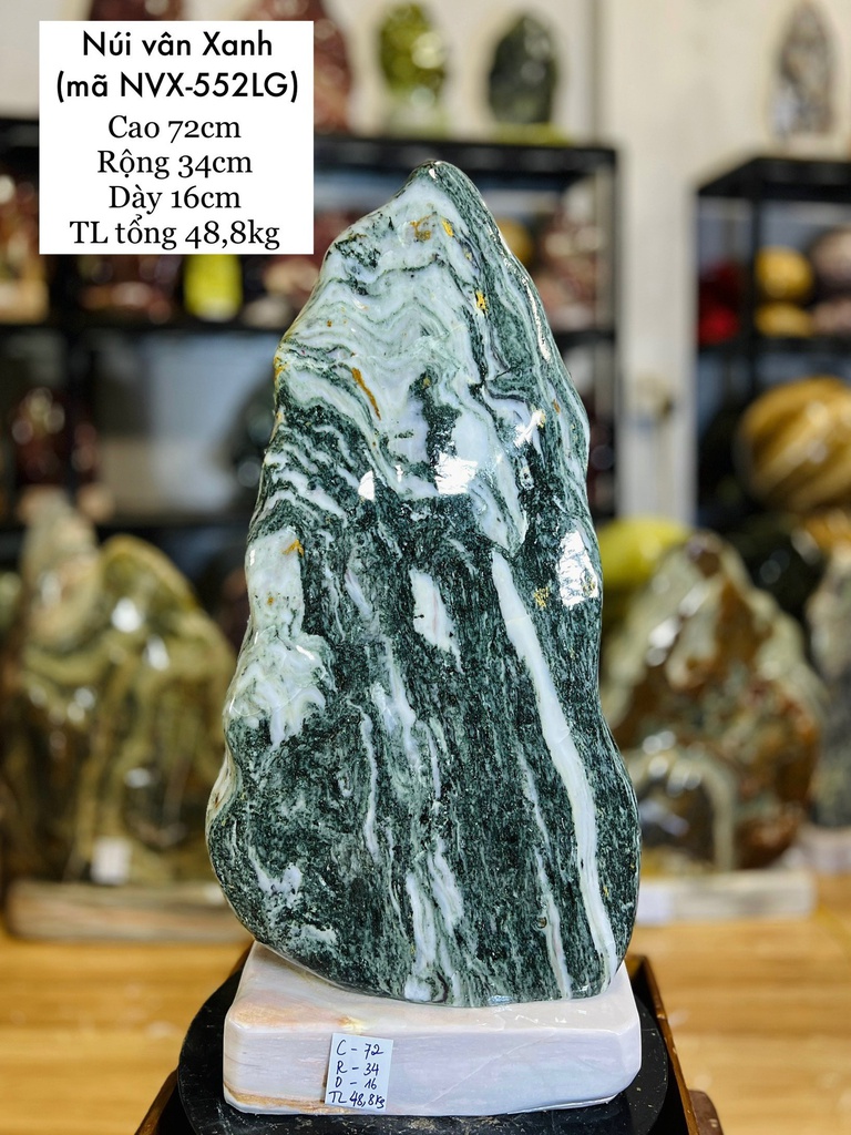 Tác Phẩm Đá Serpentine Vân Xanh Cao 72 Ngang 34 Sâu 16 (cm) 48,8kg