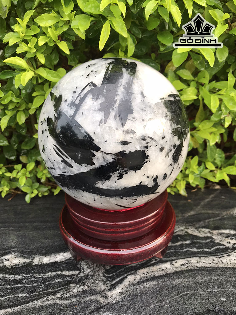 Bi Cầu Đá Thạch Anh Tóc Đen Đường Kính Hạt 14,5 (cm) 4,68kg