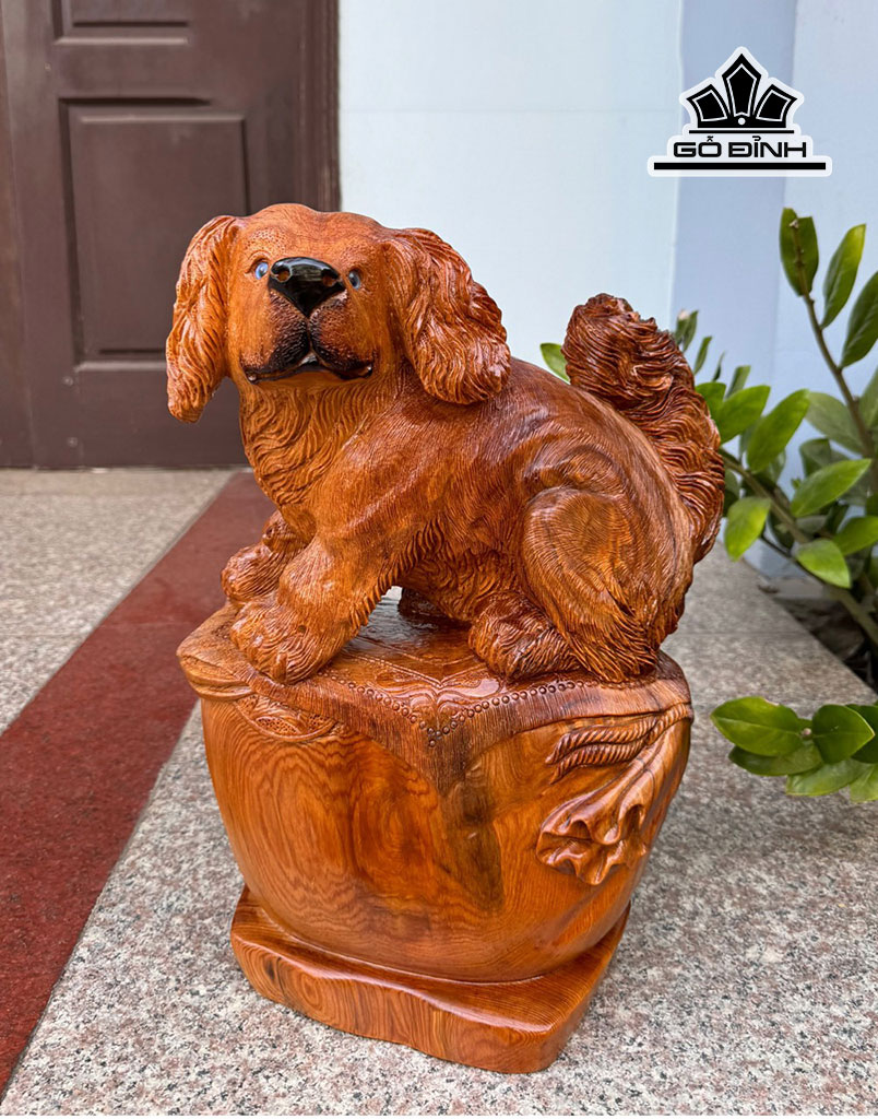 Tượng Chó Gỗ Ngọc Am Cao 42 Ngang 30 Sâu 18 (cm)