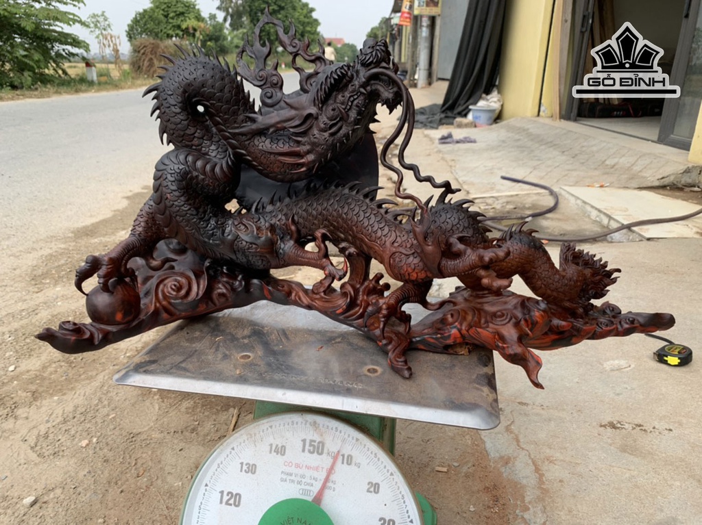 Tượng Nhất Long Cuốn Thủy Gỗ Trắc Cao 42 Ngang 86 Sâu 31 (cm)