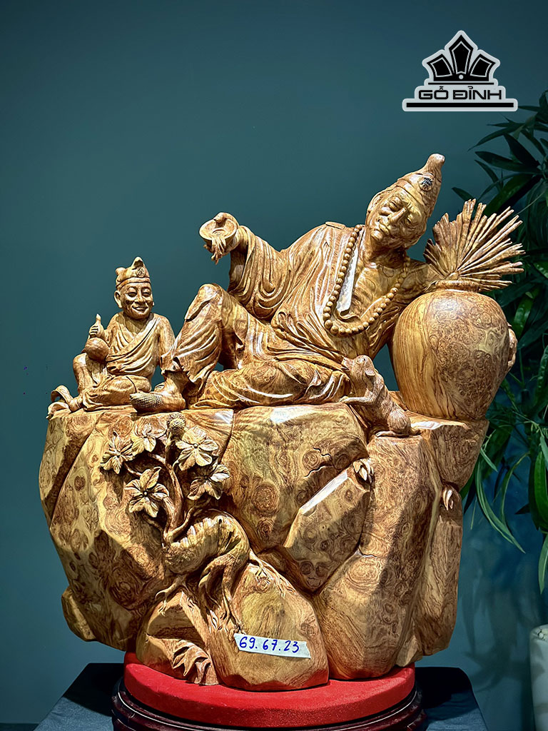 Tượng Tế Công Gỗ Nu Hương Cao 69 Ngang 67 Sâu 23 (cm)